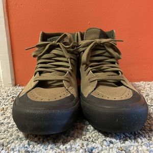 Womens Vans SK8-Hi Pro Dakota Roche
Green Shoe